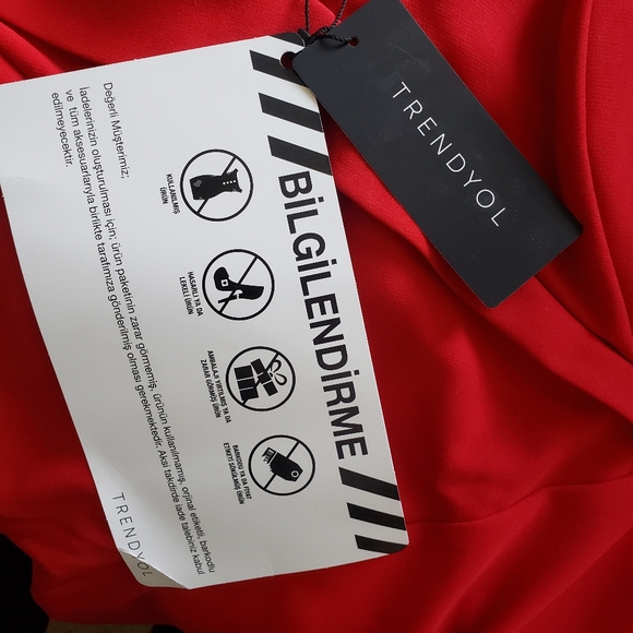 ASOS Trendyol one shoulder mini dress in red - Picture 5 of 7